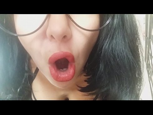❤️ Honey, hooyadaa anoo ah hooyadaa kuma ogolaan doonto inaad iskuul aado maanta... aad baan kuugu baahanahay... ❤ Galmada dabada