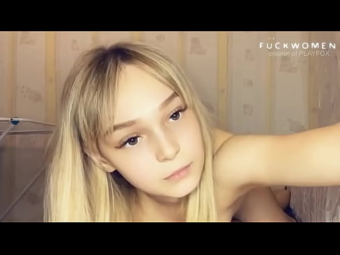 ❤️ Gabar dugsi oo aan dhergin ayaa siisa saaxiibkeed lacag la'aan afka ah ❤ Galmada dabada